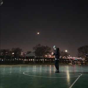 Meet your Posher, Valeria